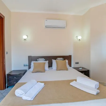Fethiye-calis'ta 5 Yatak Odali 10 Kisilik Coral 6 فيلة فتحية