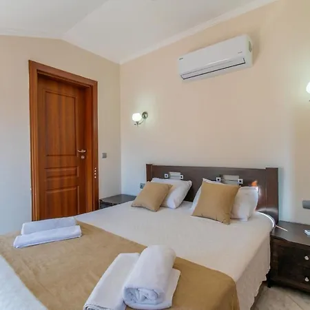Fethiye-calis'ta 5 Yatak Odali 10 Kisilik Coral 6 * فتحية
