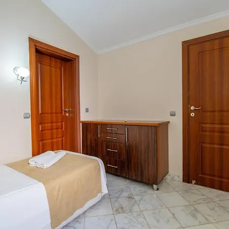 Fethiye-calis'ta 5 Yatak Odali 10 Kisilik Coral 6 فيلة *